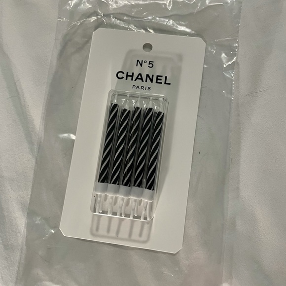 Chanel No 5 Birthday Candels - Picture 1 of 1